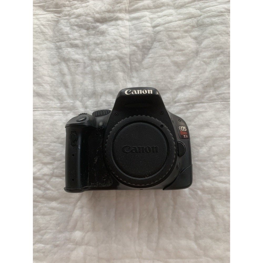 Canon EOS Rebel T2i 18MP Digital SLR Camera  - Parts Only Not Working